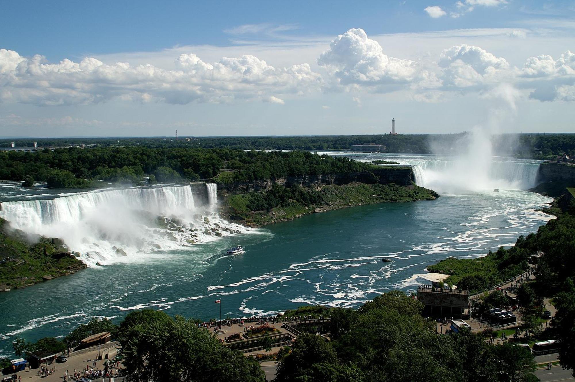 Niagara Getaway Across Fallsview Buitenkant foto
